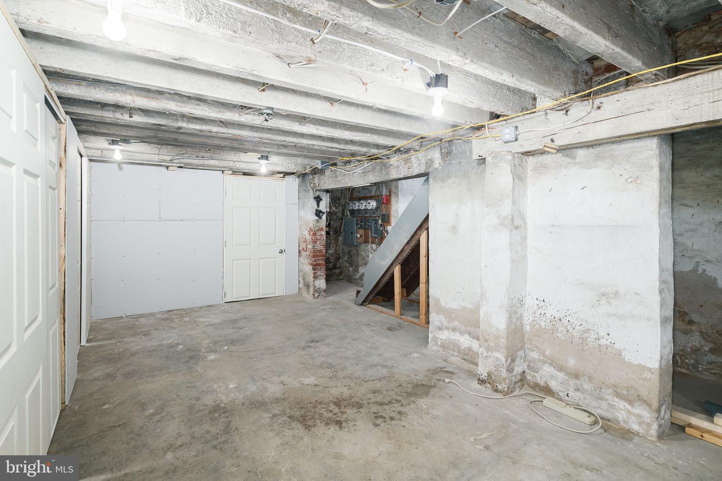 1024 Pine St Property Photo 27