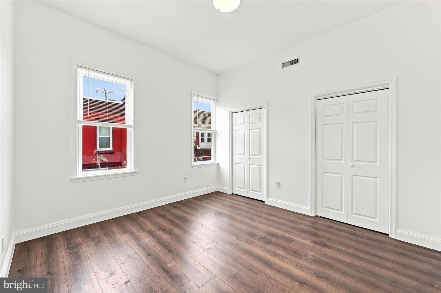 1771 N Dover St Property Photo 9