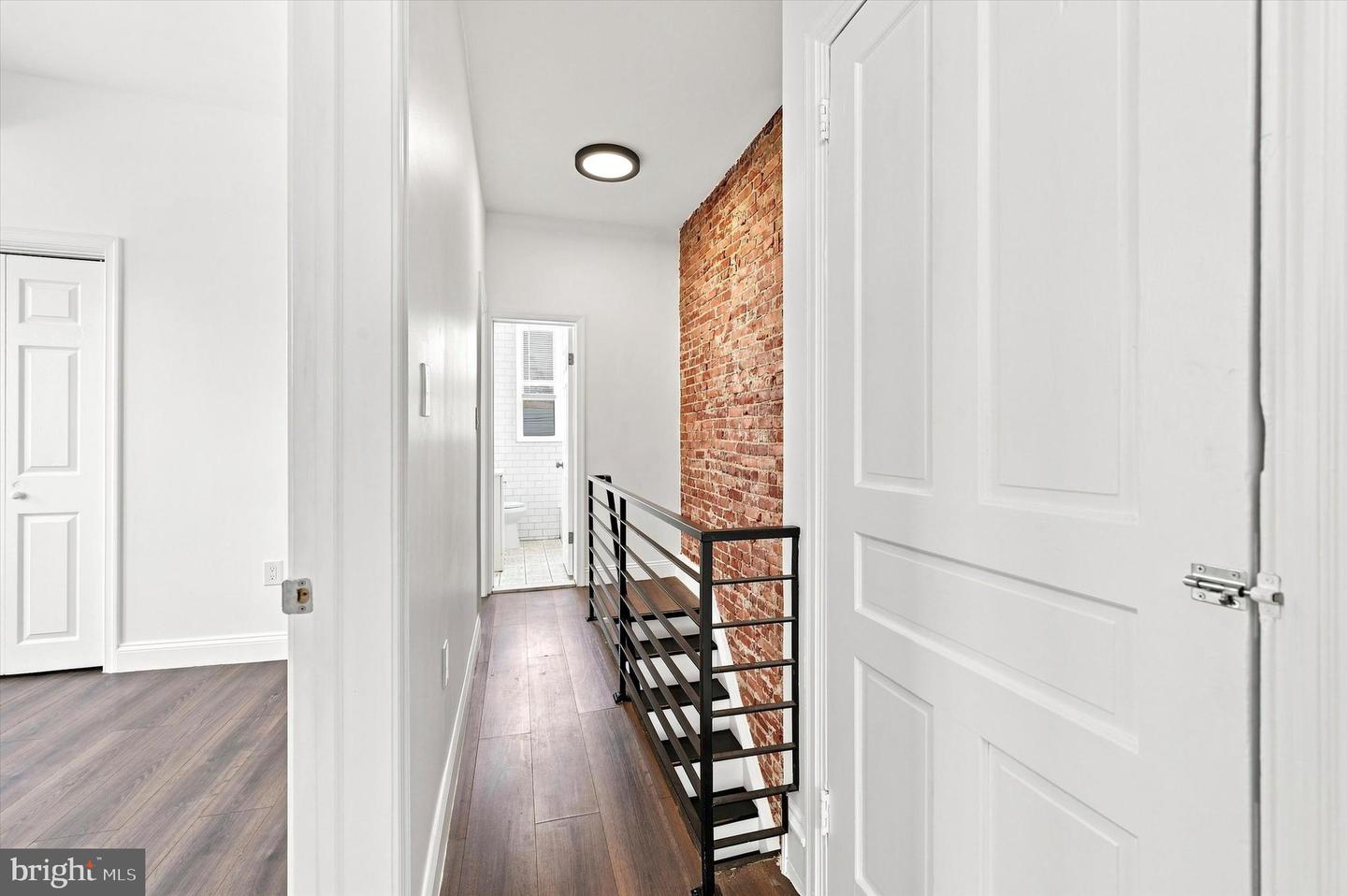 1771 N Dover St Property Photo 12