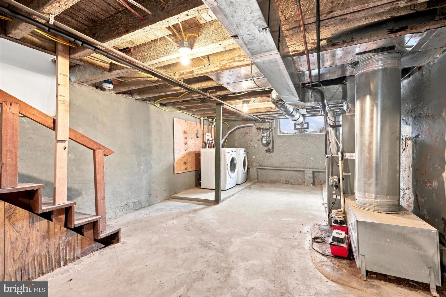 1771 N Dover St Property Photo 13