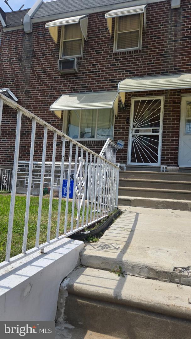 7728 TORRESDALE AVE Property Photo 1