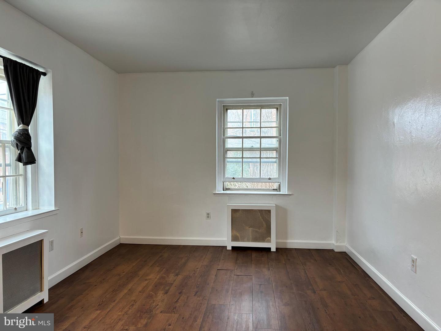 676 Perth Pl ##b Property Photo 10