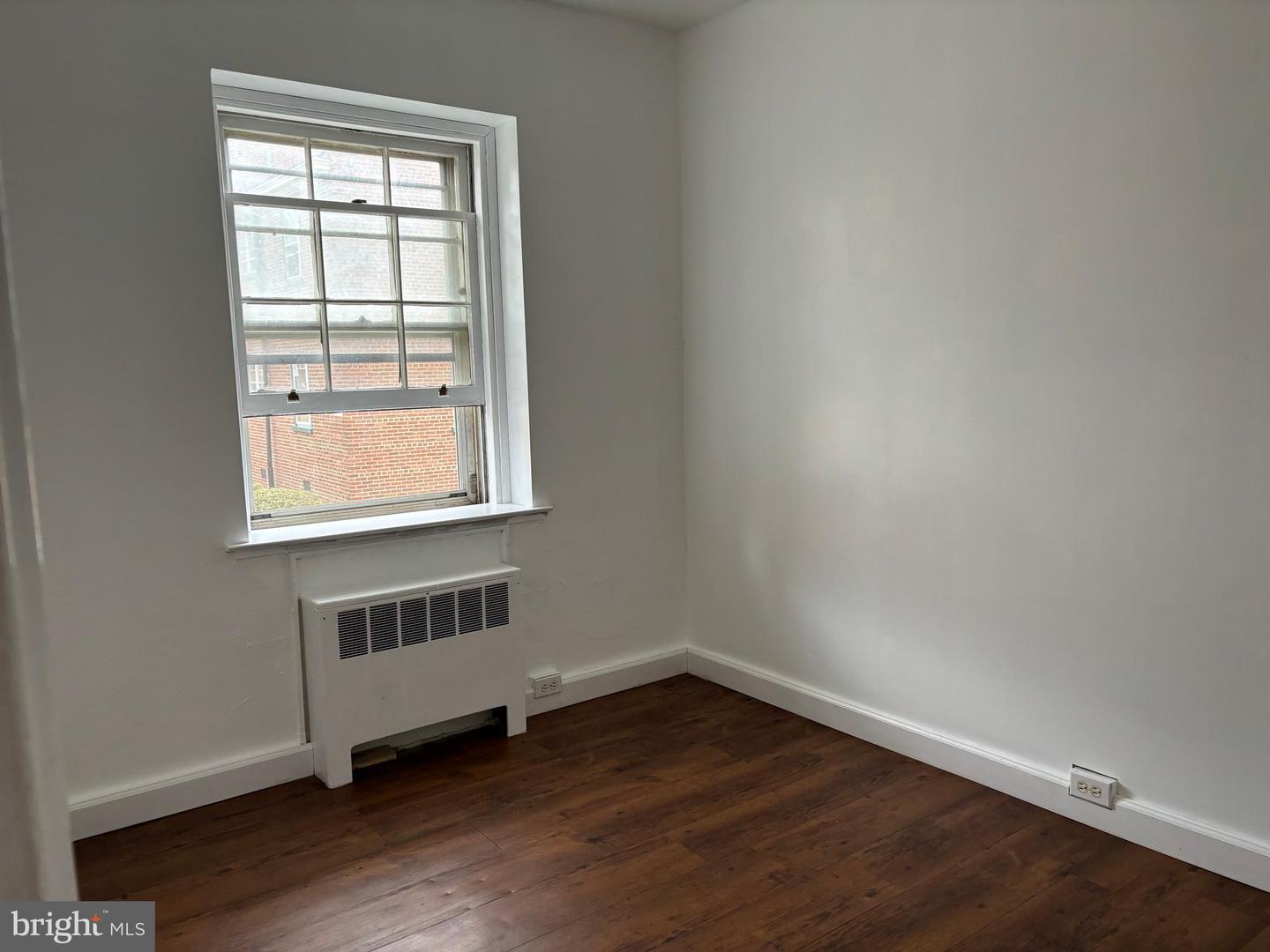 676 Perth Pl ##b Property Photo 18