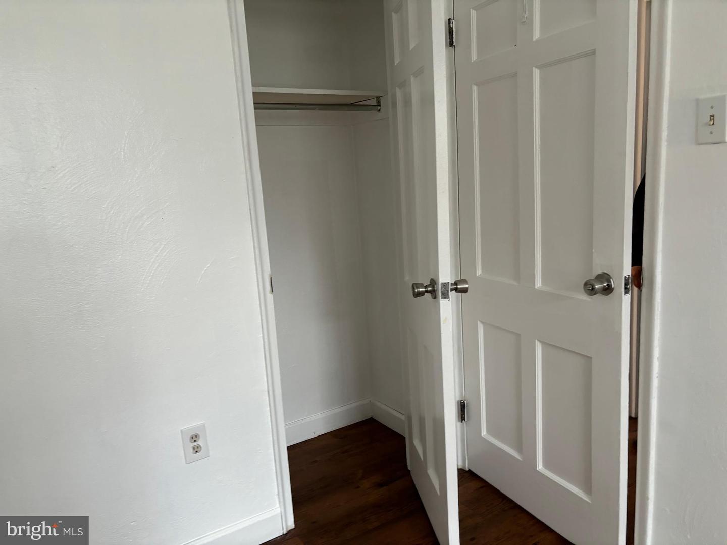 676 Perth Pl ##b Property Photo 19