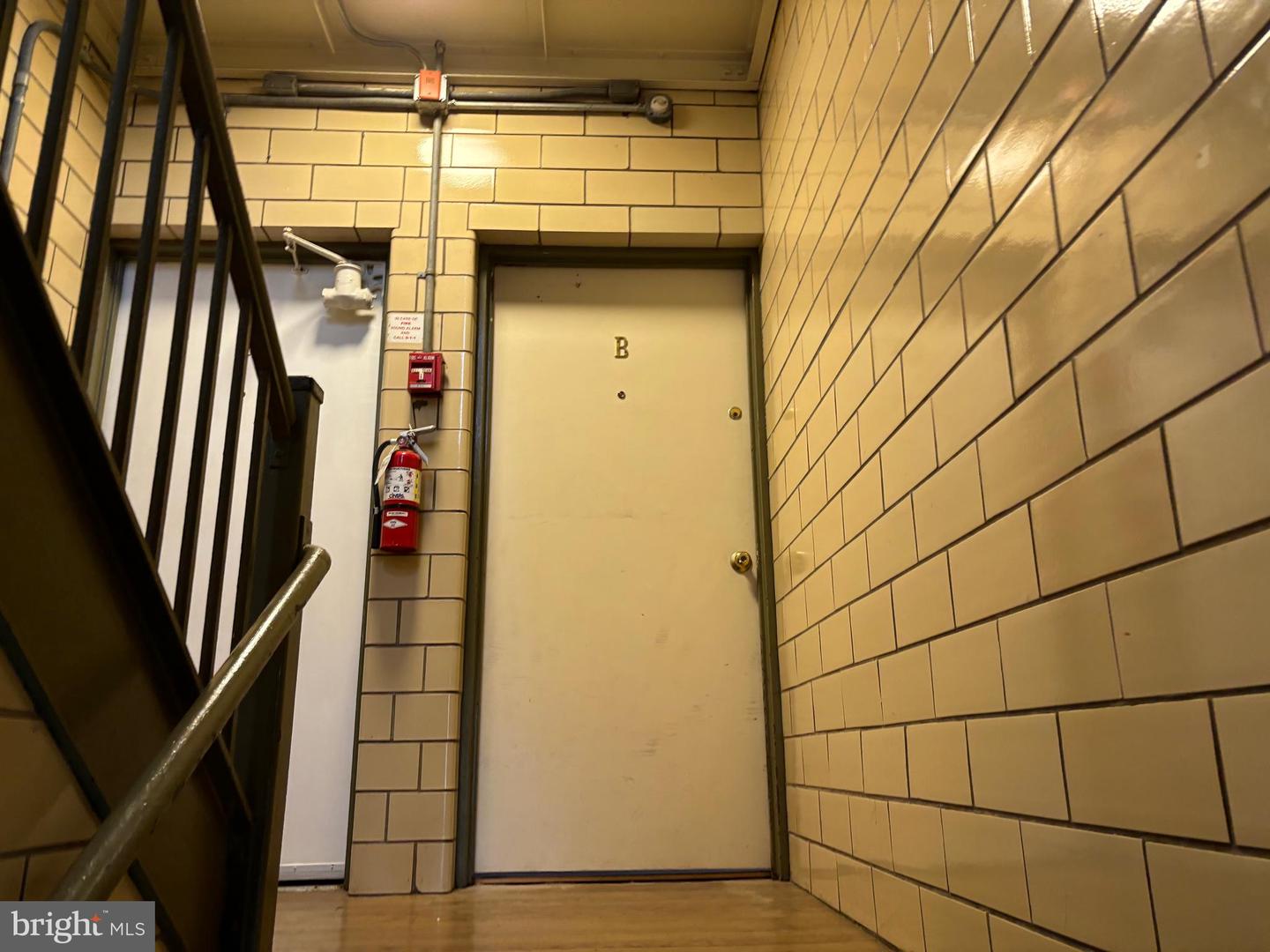 676 Perth Pl ##b Property Photo 22