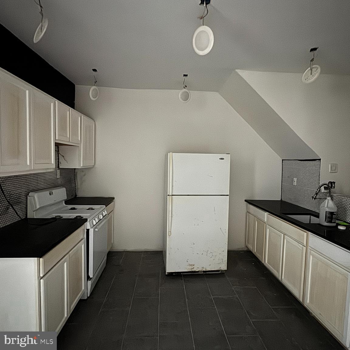 1953 Medary Ave Property Photo 7