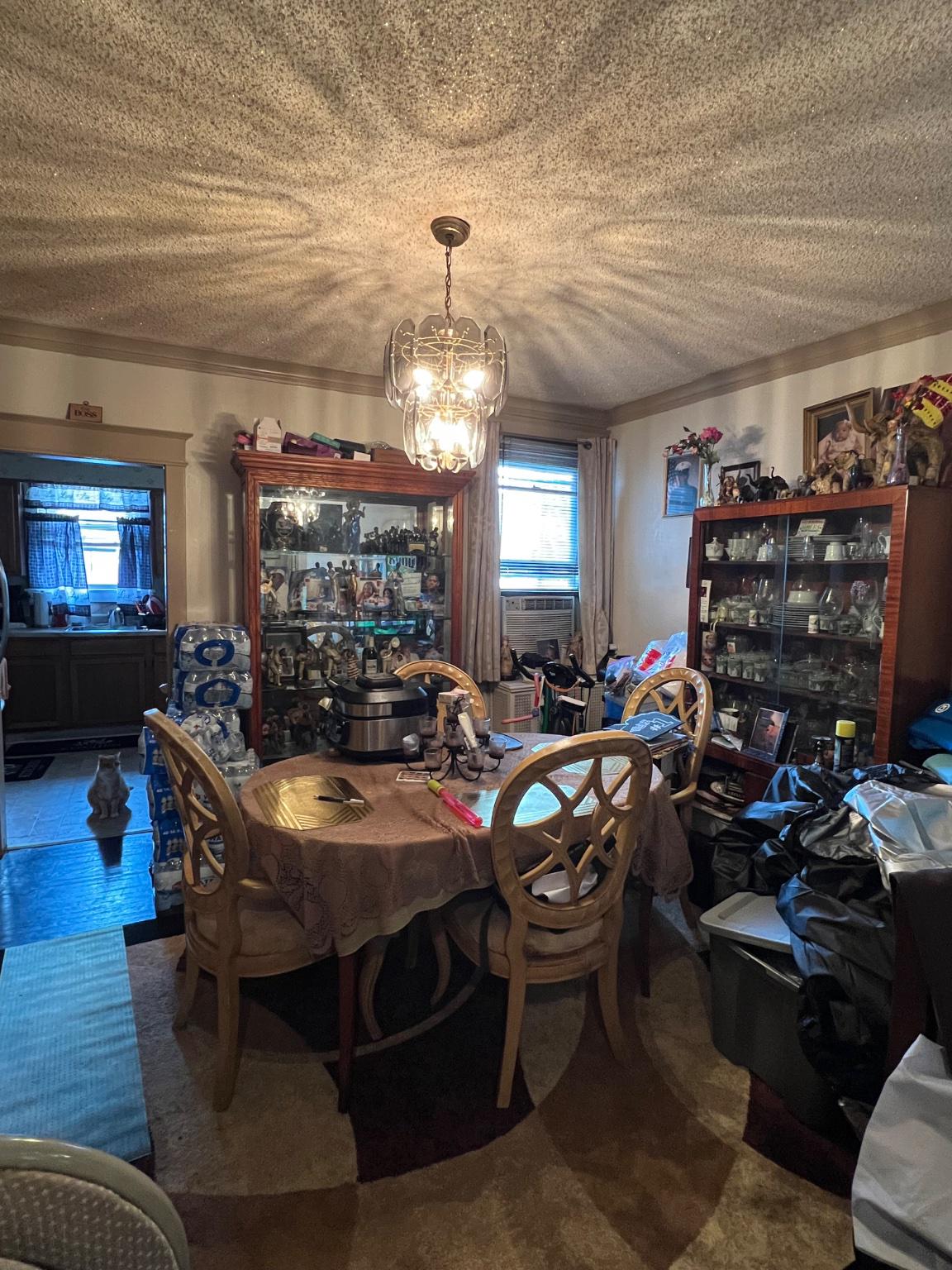 561 W Abbottsford Ave Property Photo 4