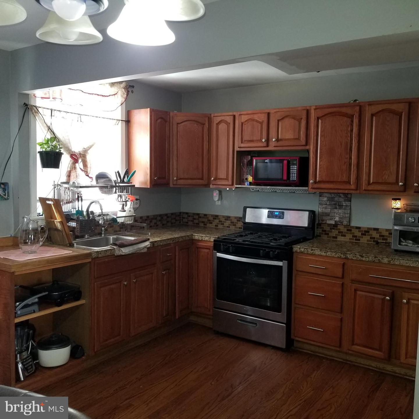 4726 Meridian St Property Photo 5