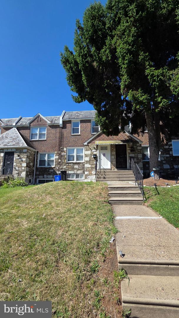 116 E Cheltenham Ave Property Photo 2