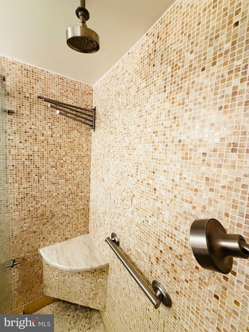 234-38 N 3rd St #203 Property Photo 28