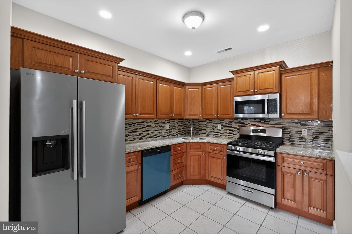 1630-90 Welsh Rd #25d Property Photo 1