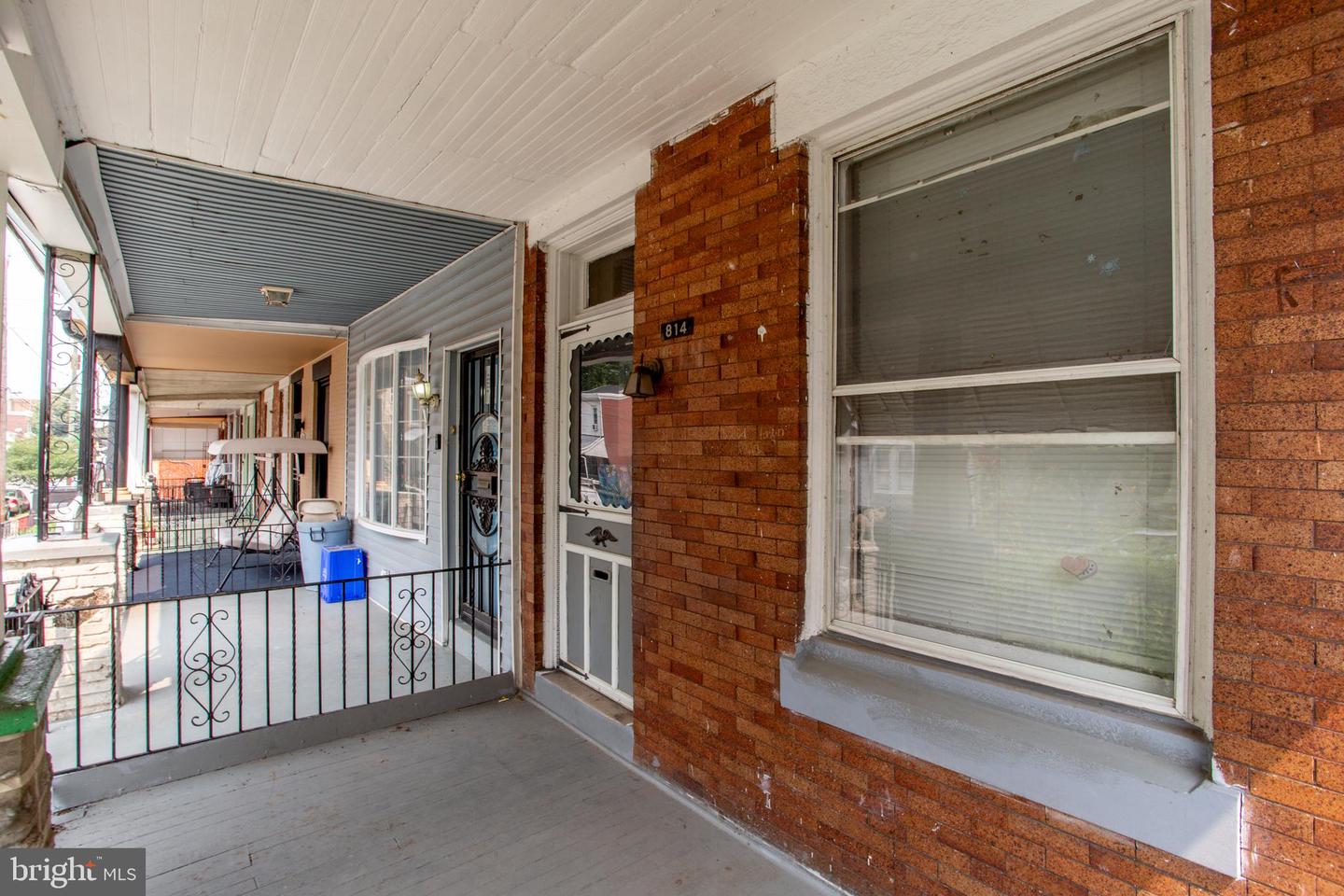 814 E Woodlawn St Property Photo 10