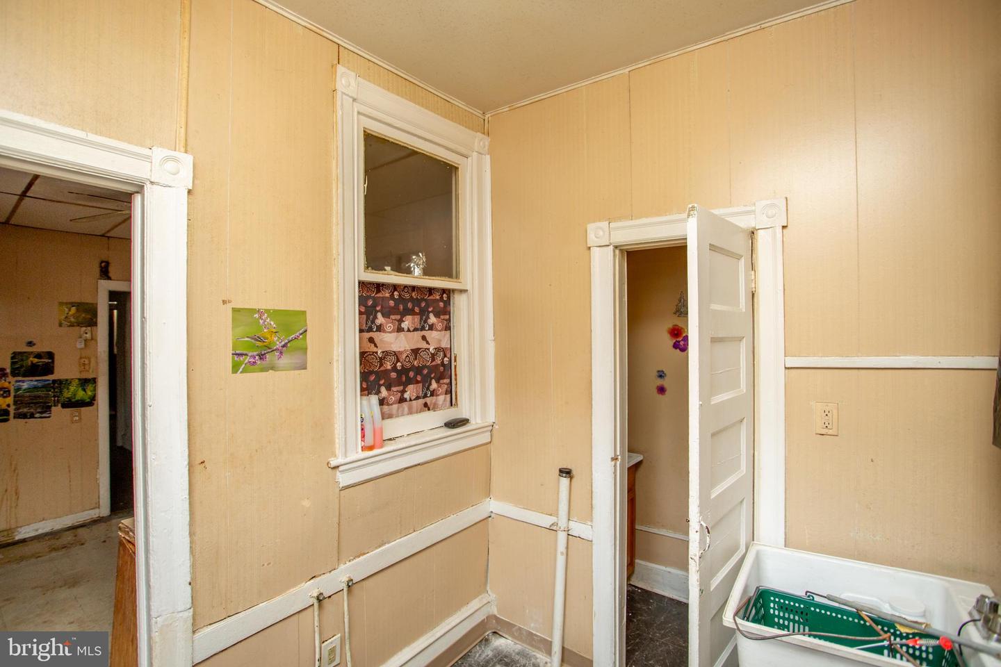 814 E Woodlawn St Property Photo 33