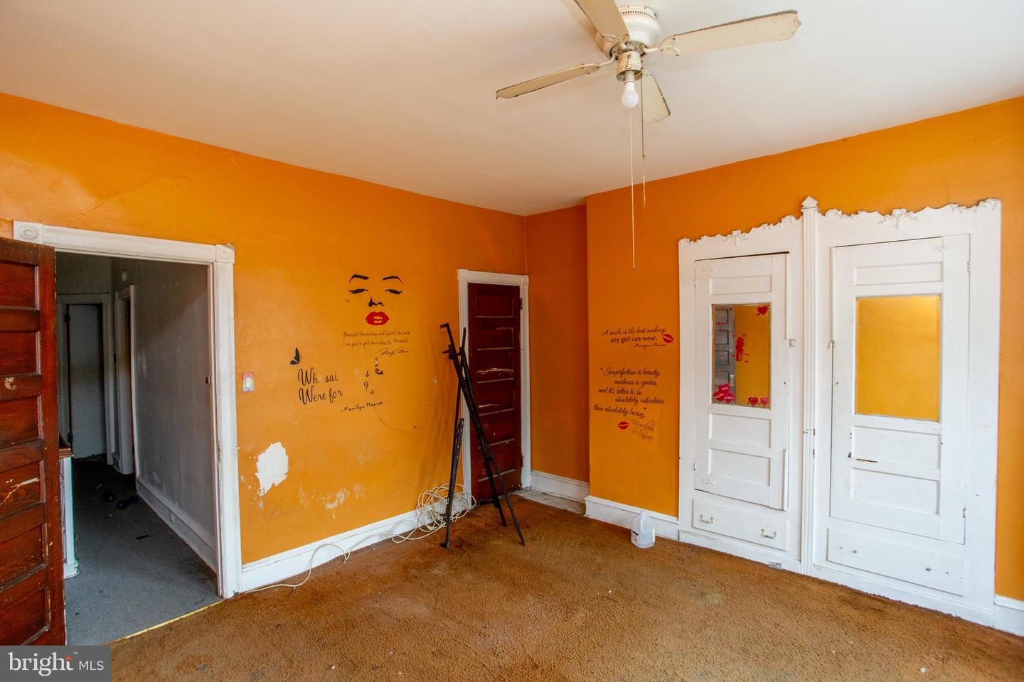 814 E Woodlawn St Property Photo 40