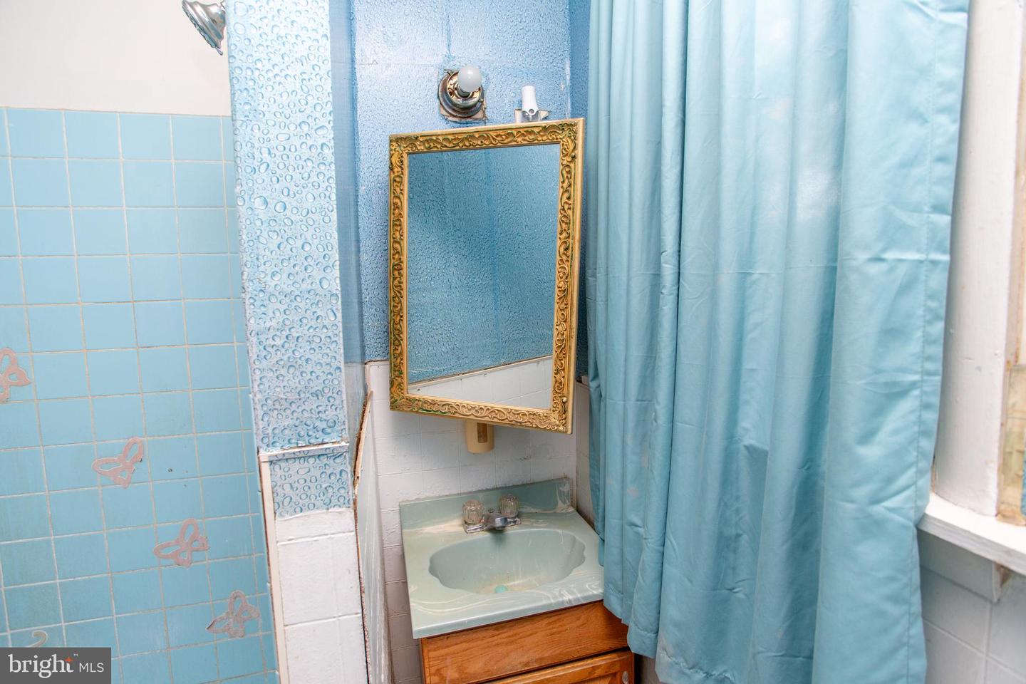 814 E Woodlawn St Property Photo 47