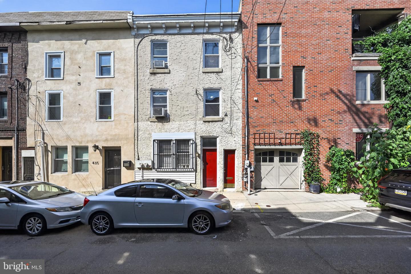 433 Poplar St Property Photo 1