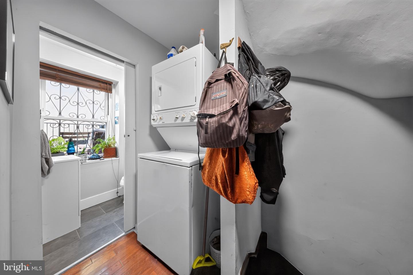 433 Poplar St Property Photo 19