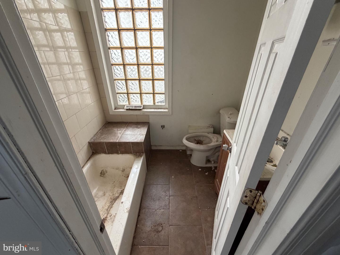 1622 W Susquehanna Ave Property Photo 10