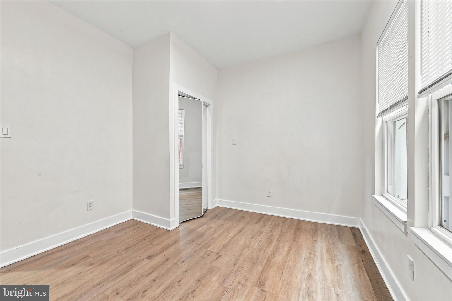 5310 Spruce St Property Photo 9
