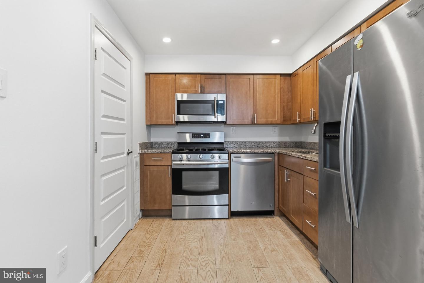 2308 Naudain St #b Property Photo 7
