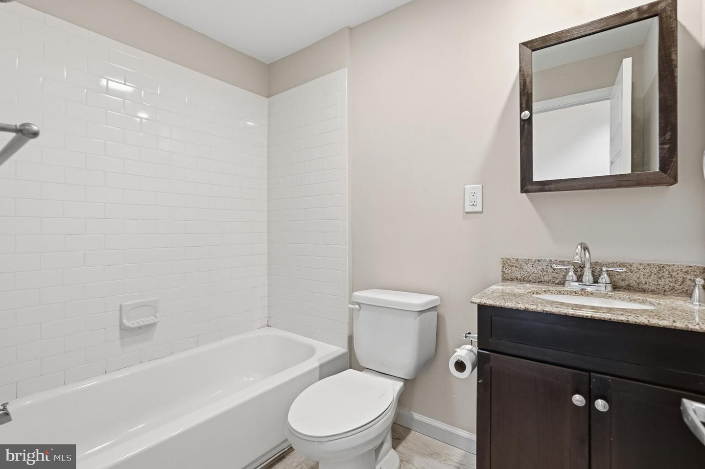 2308 Naudain St #b Property Photo 16