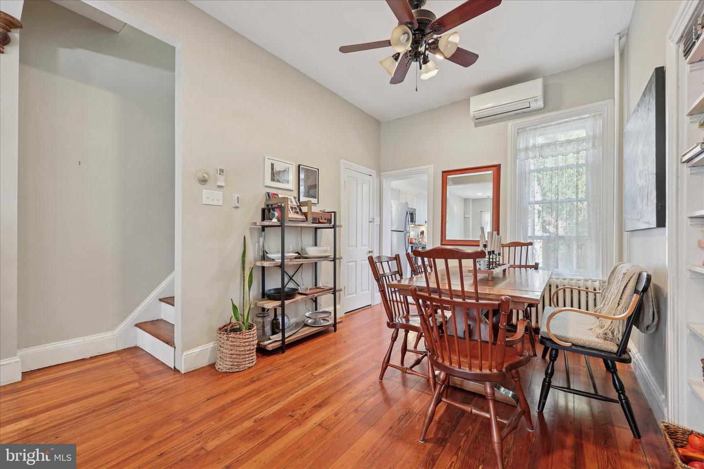466-1/2 Conarroe St Property Photo 8