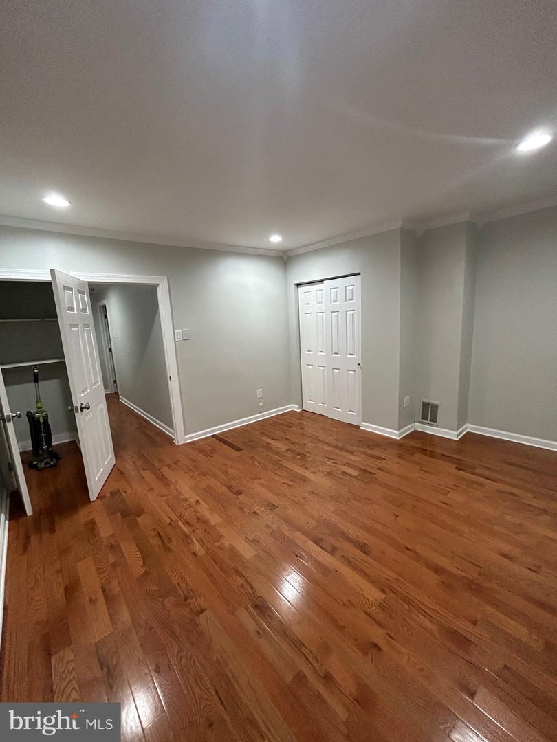 1502 E Berks Property Photo 9