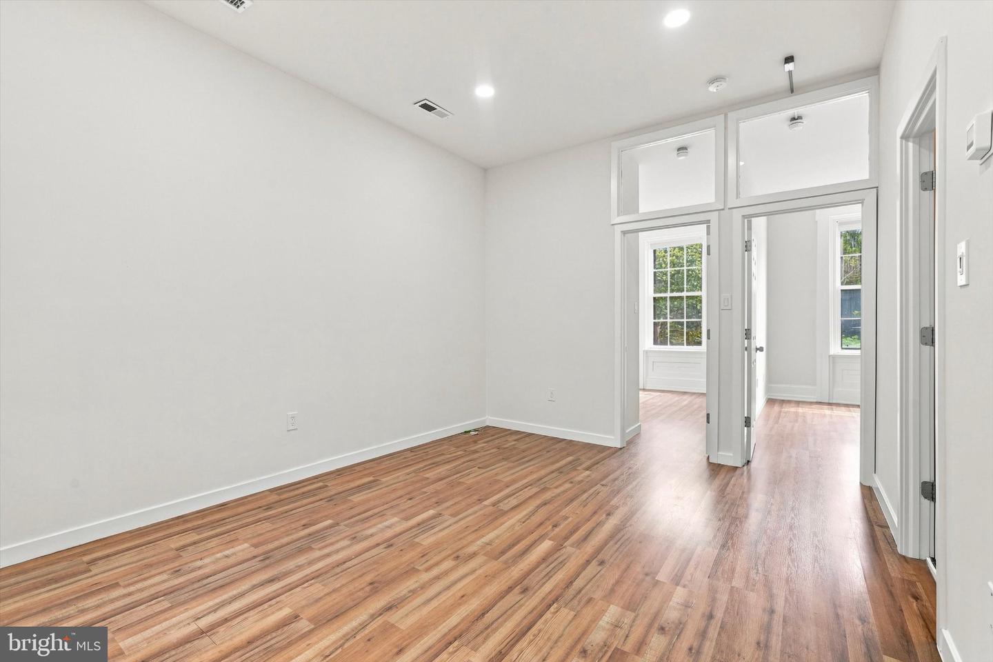 1525 Green St #unit 2f Property Photo 6