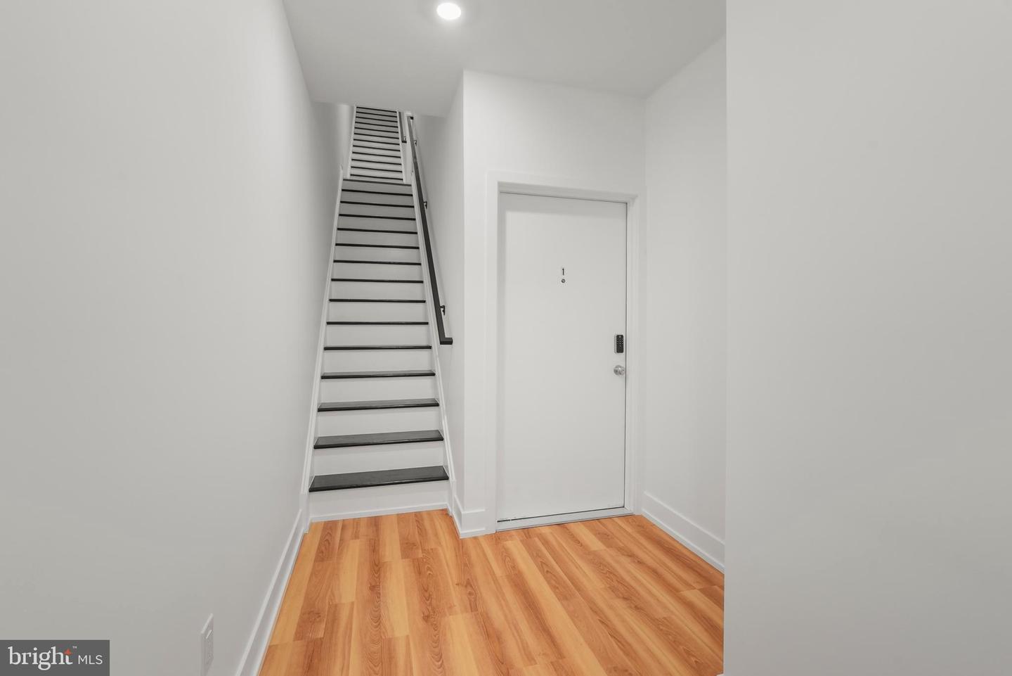 2325 Germantown Ave Property Photo 7