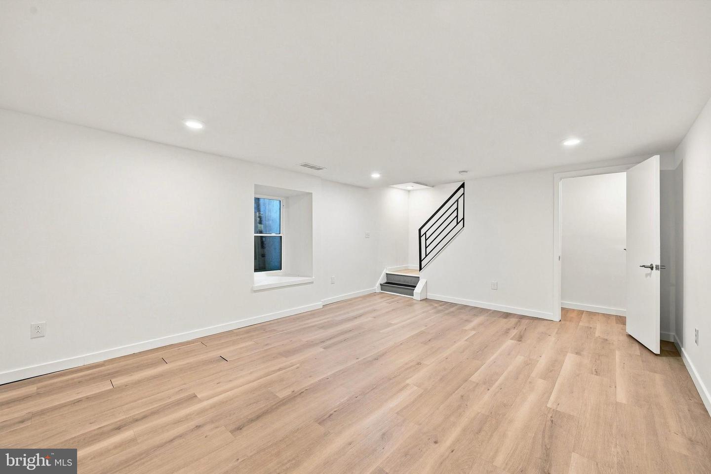 400 N Front St #unit E Property Photo 6