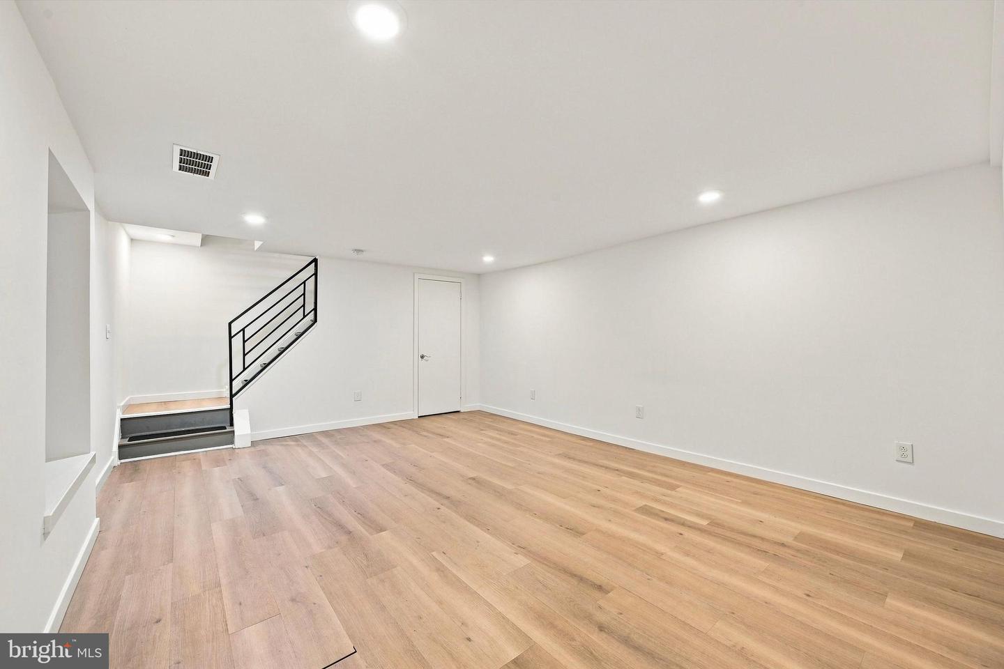 400 N Front St #unit E Property Photo 7