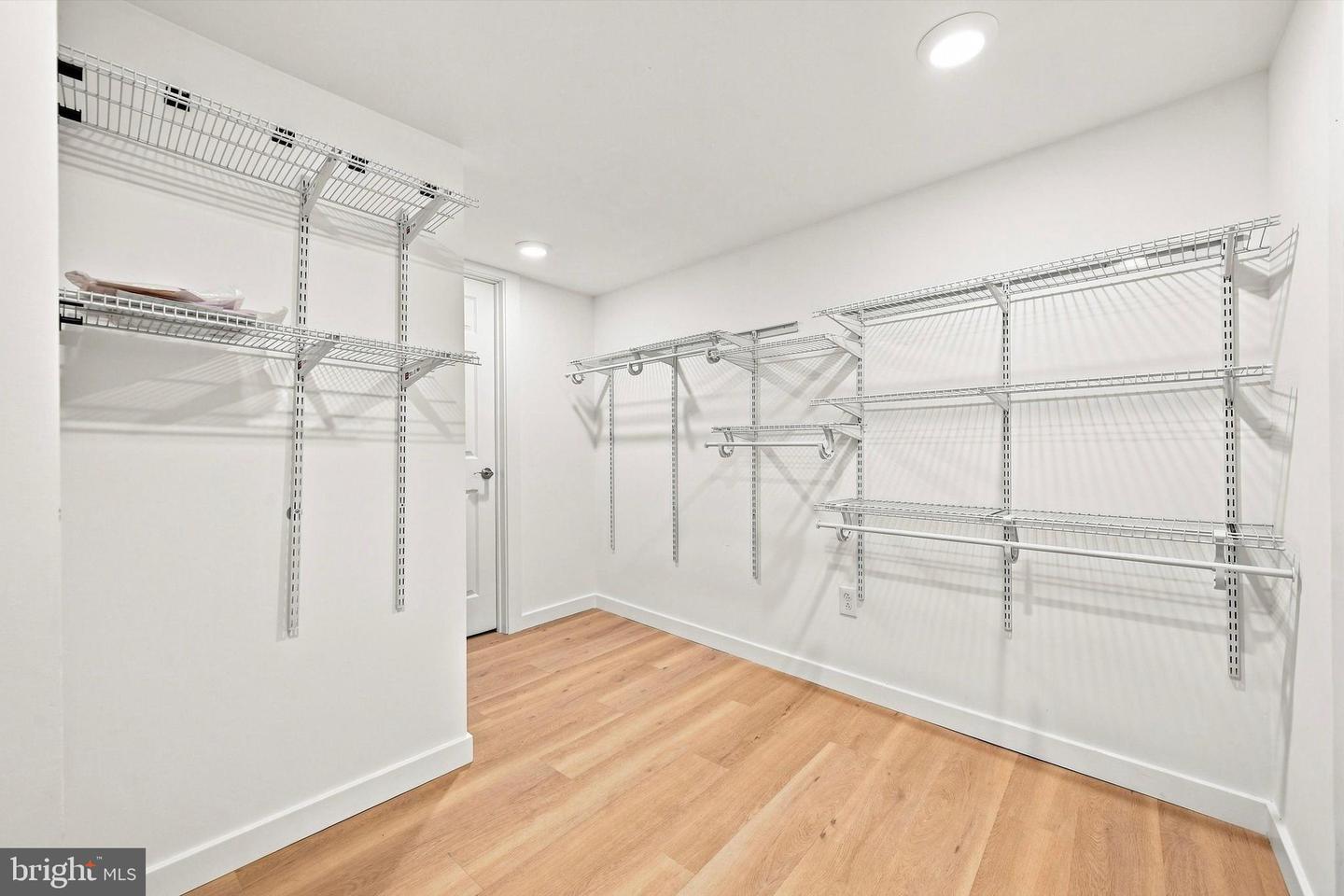 400 N Front St #unit E Property Photo 9