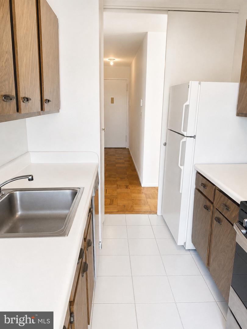 200 Locust St #10ahn Property Photo 4