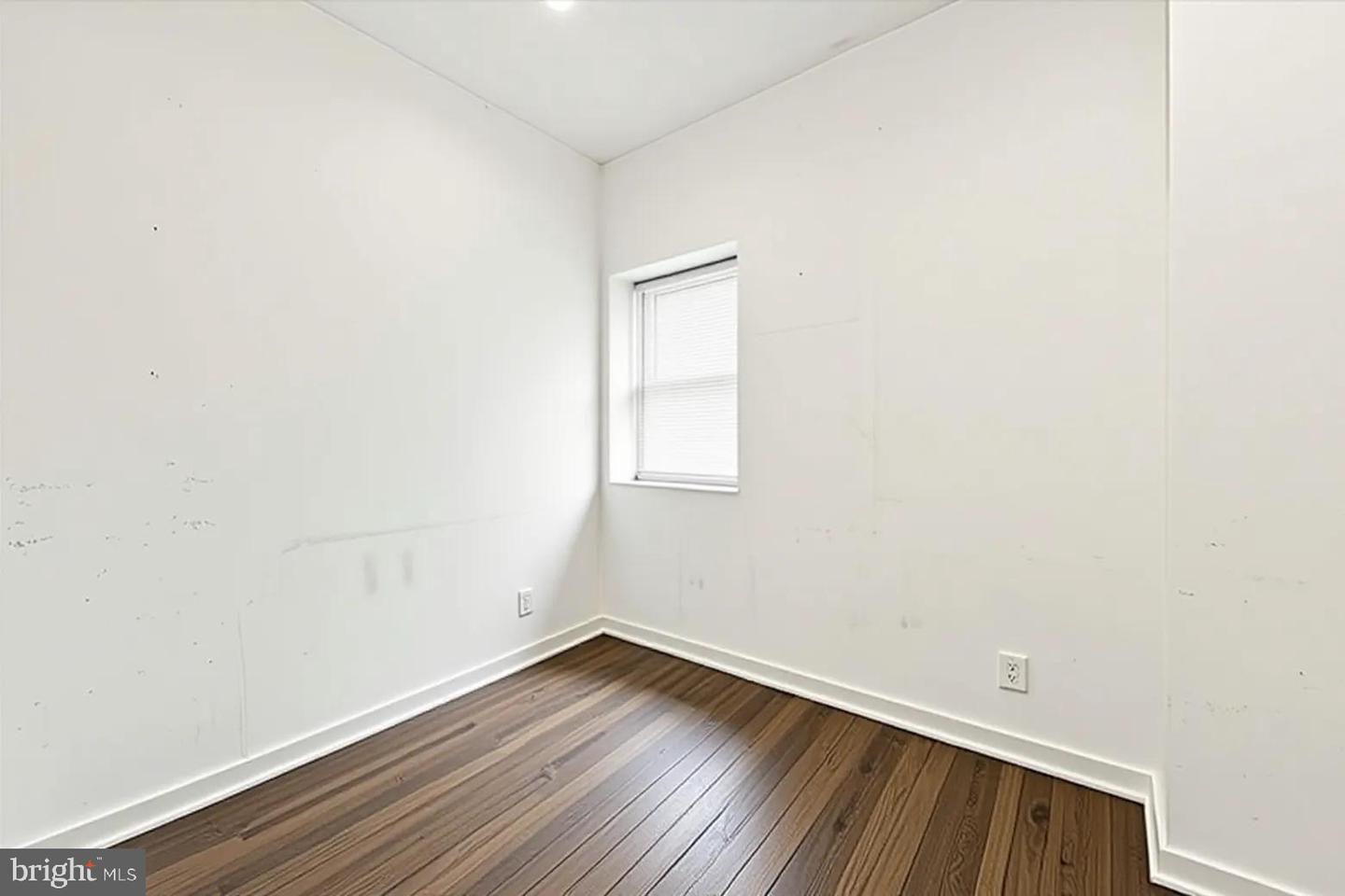 2314 S Hemberger St Property Photo 6