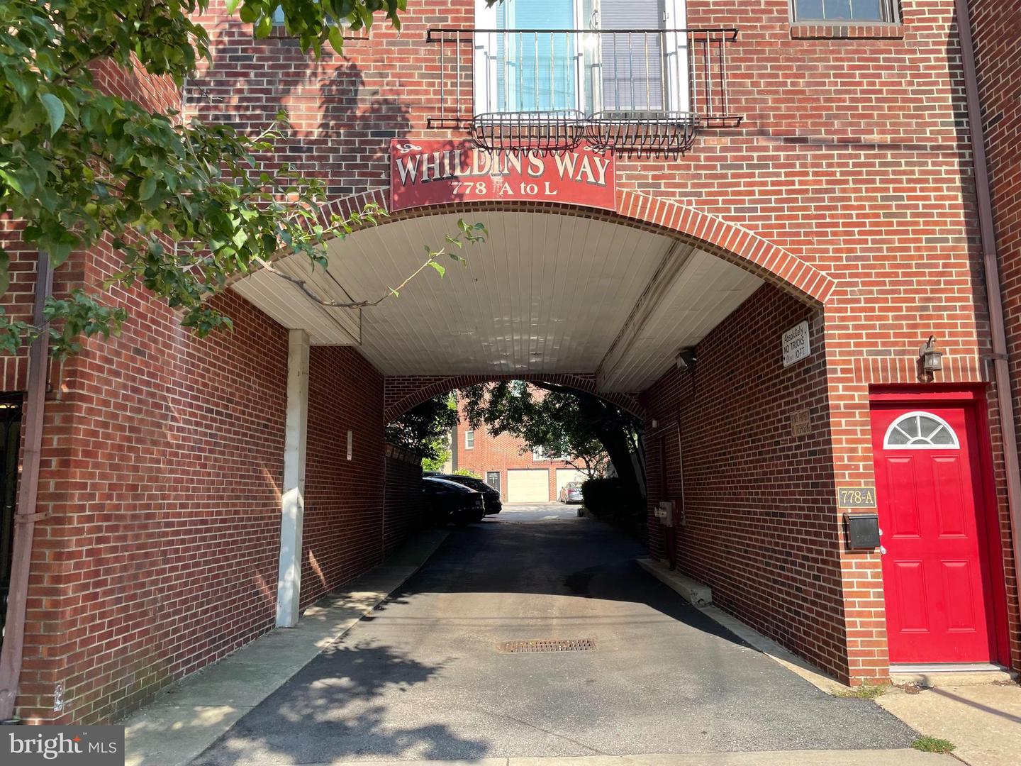 778 S Front St #i Property Photo 3