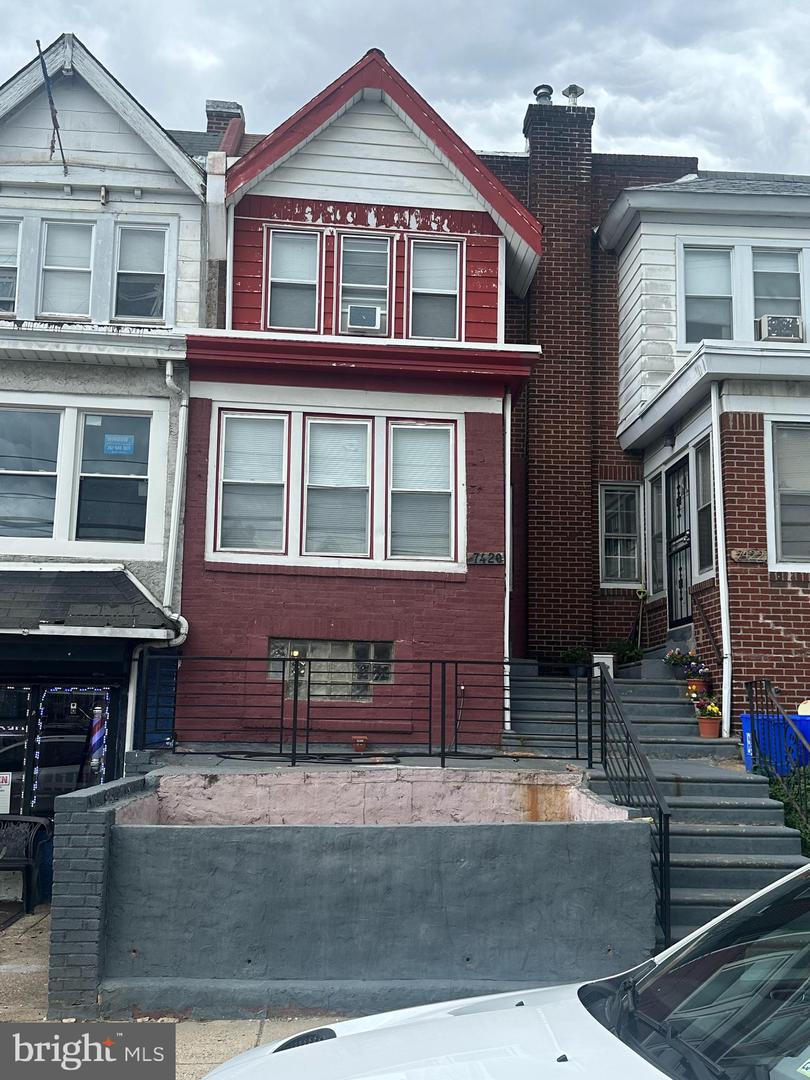 7420 TORRESDALE AVE Property Photo 1