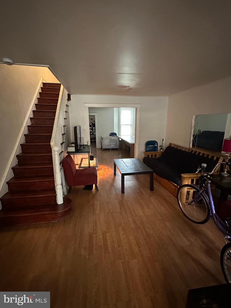 7420 Torresdale Ave Property Photo 2