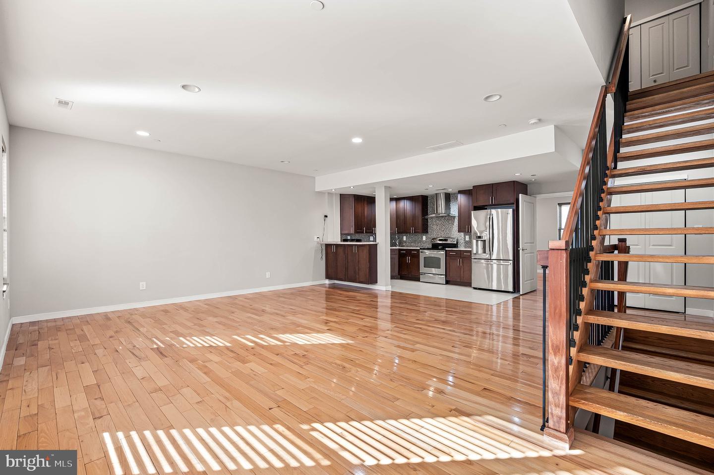 1743 Cambridge St #b Property Photo 14
