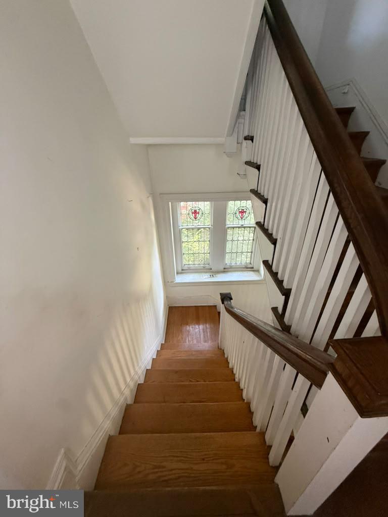 6672 Lincoln Dr Property Photo 11