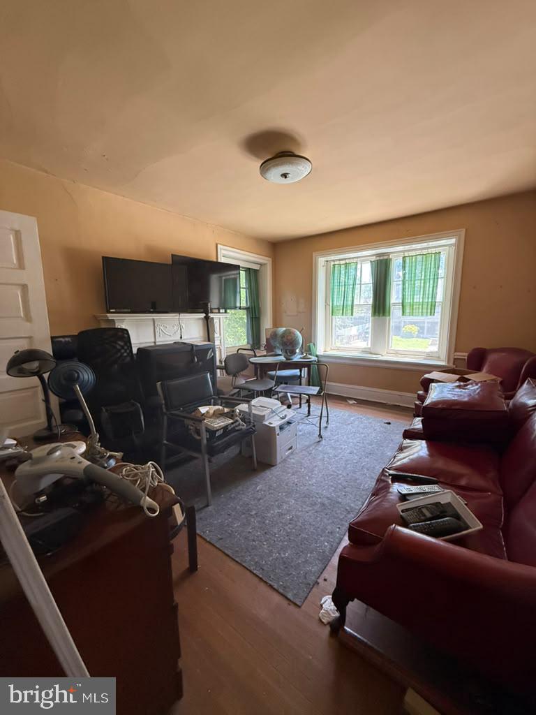 6672 Lincoln Dr Property Photo 13