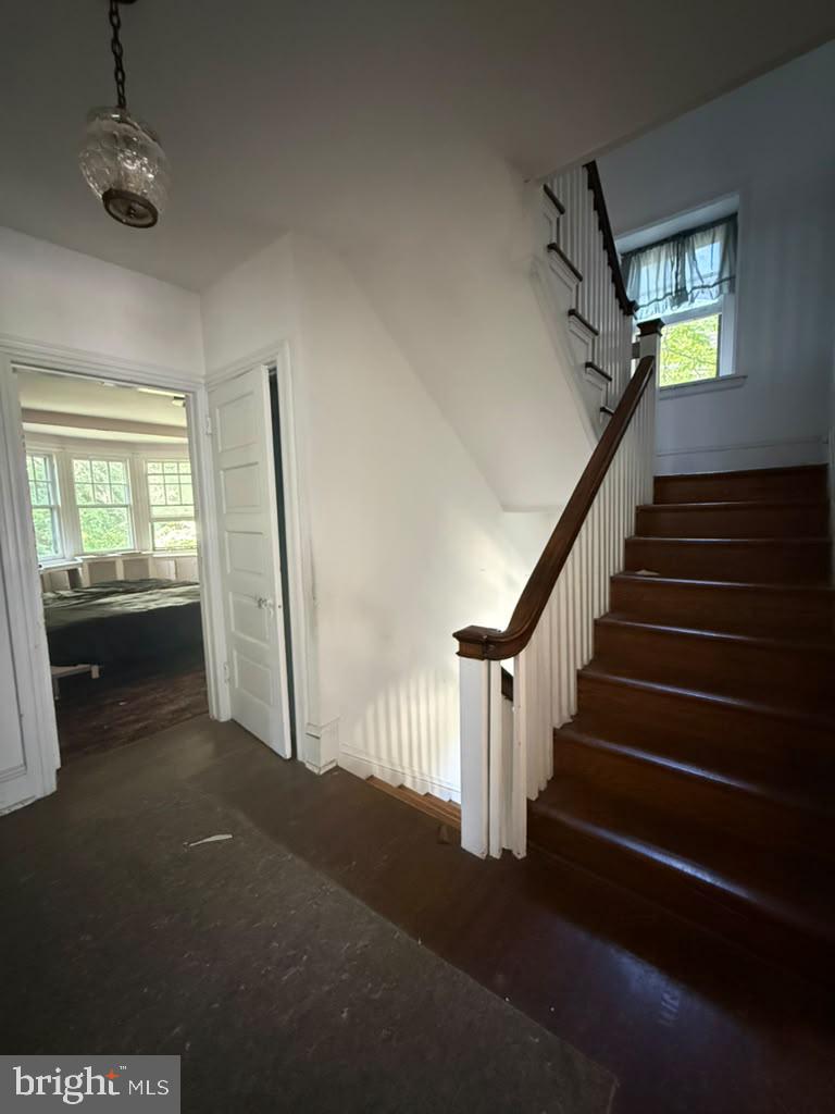 6672 Lincoln Dr Property Photo 14