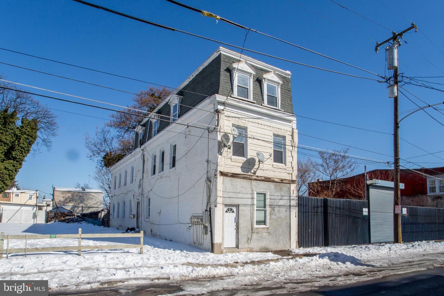 2017 Orthodox St Property Photo 4