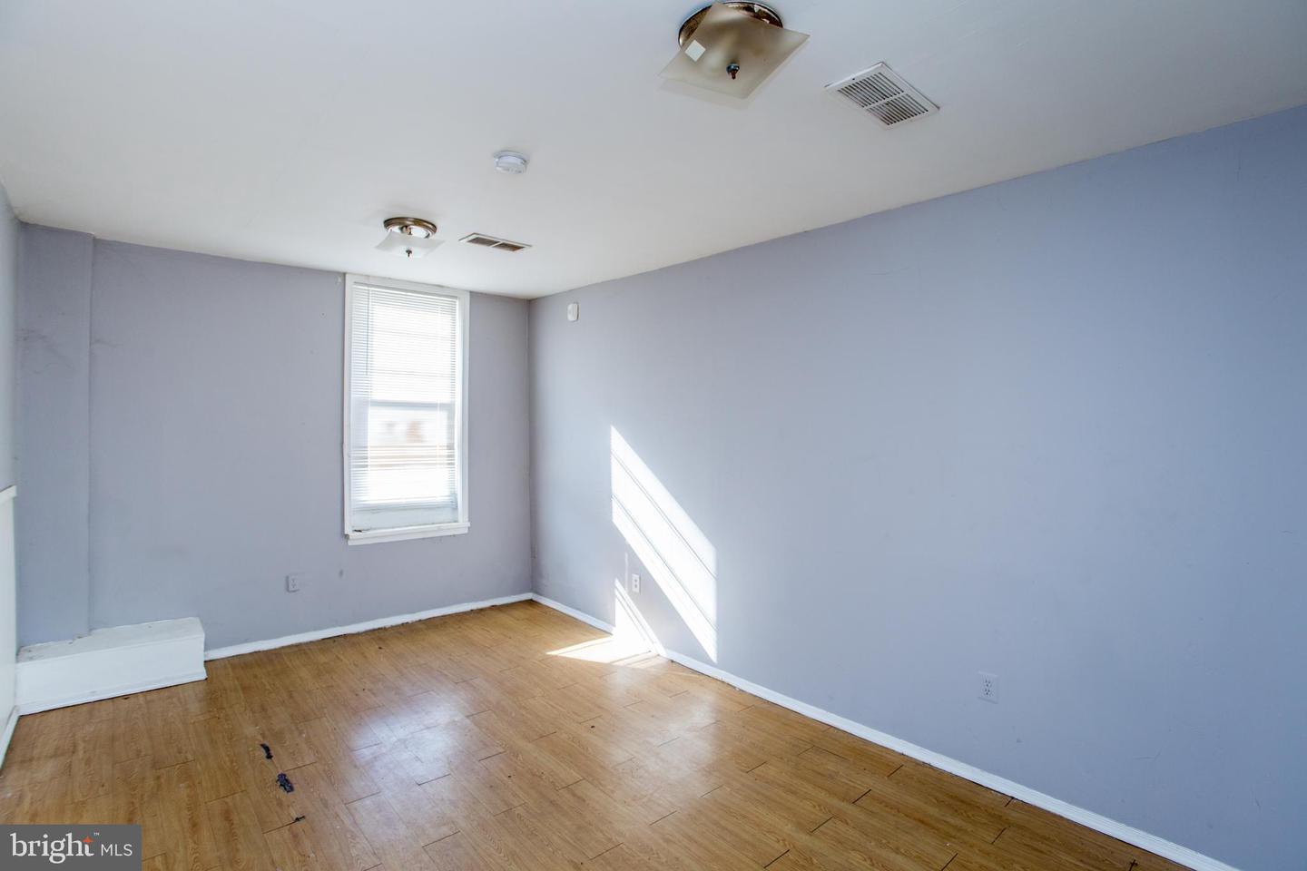 2017 Orthodox St Property Photo 7