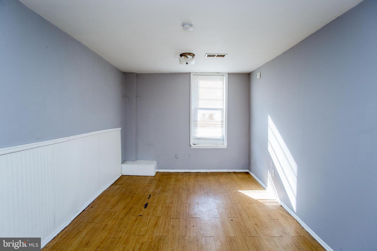 2017 Orthodox St Property Photo 8