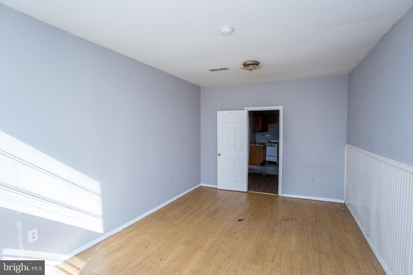 2017 Orthodox St Property Photo 10