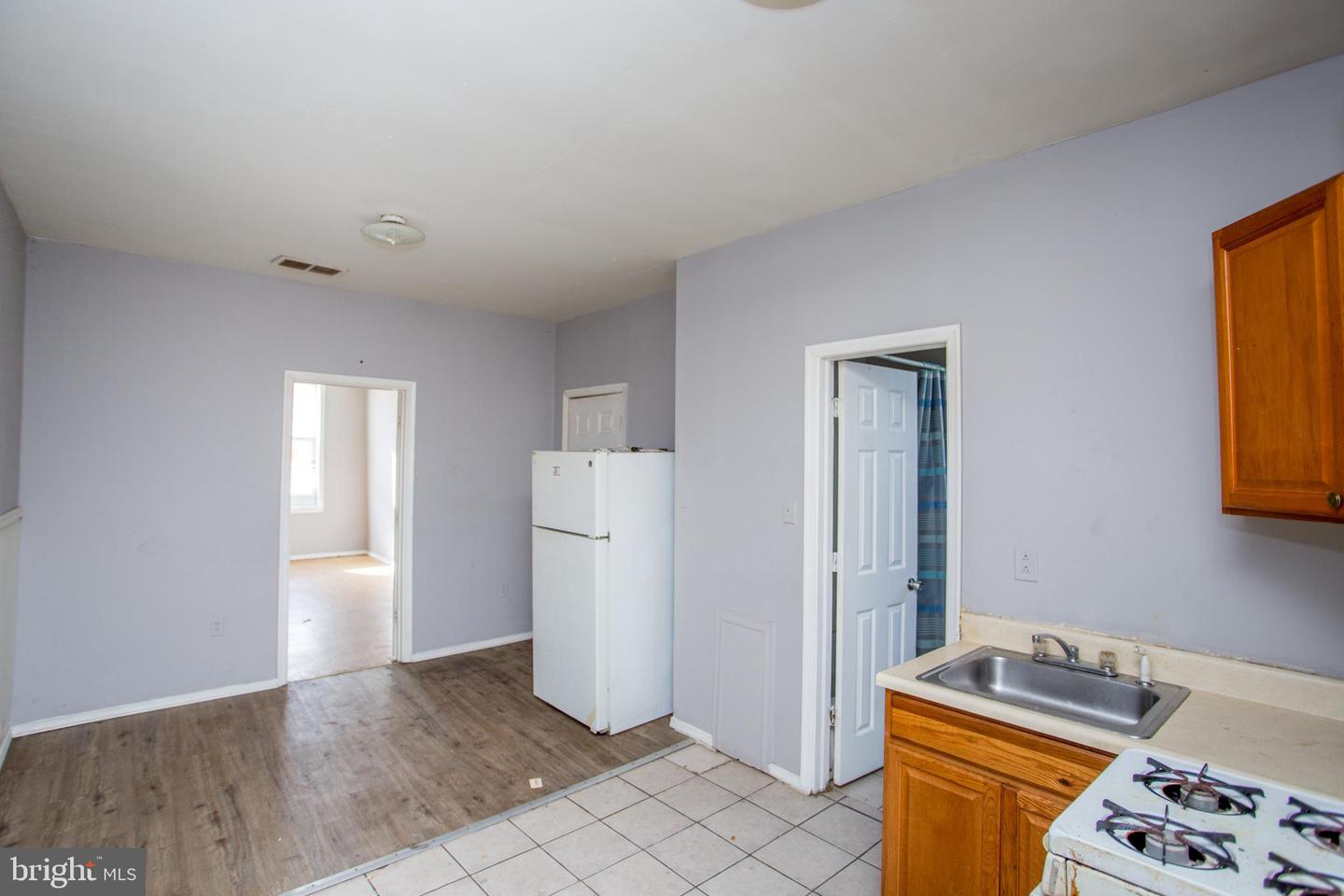2017 Orthodox St Property Photo 17