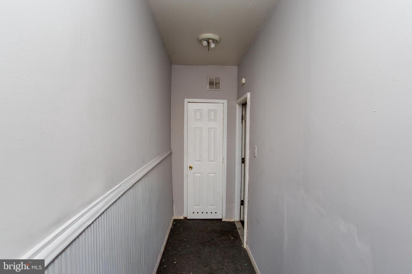 2017 Orthodox St Property Photo 23