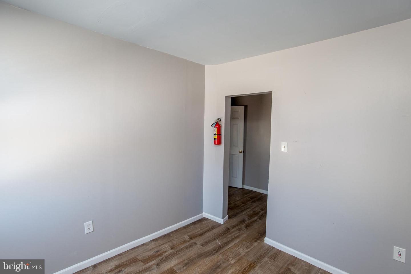 2017 Orthodox St Property Photo 32