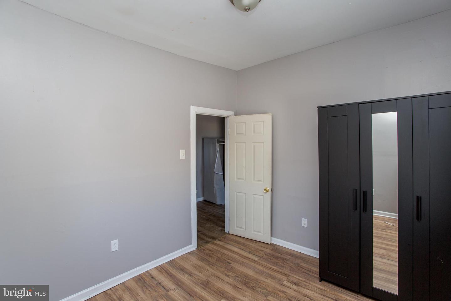 2017 Orthodox St Property Photo 37