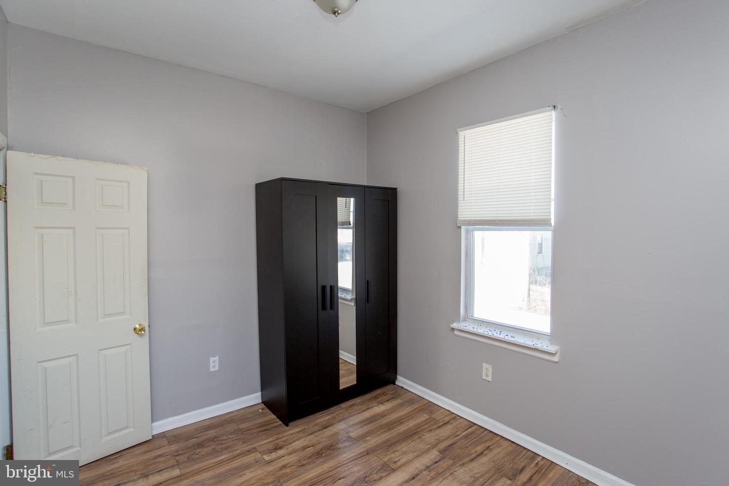 2017 Orthodox St Property Photo 38